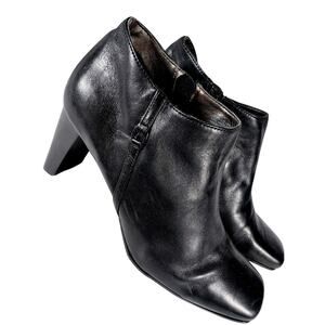 JENNIFER MOORE! BLACK GENUINE LEATHER RECTANGULAR HEEL, ZIP ANKLE BOOTS! SZ 9M